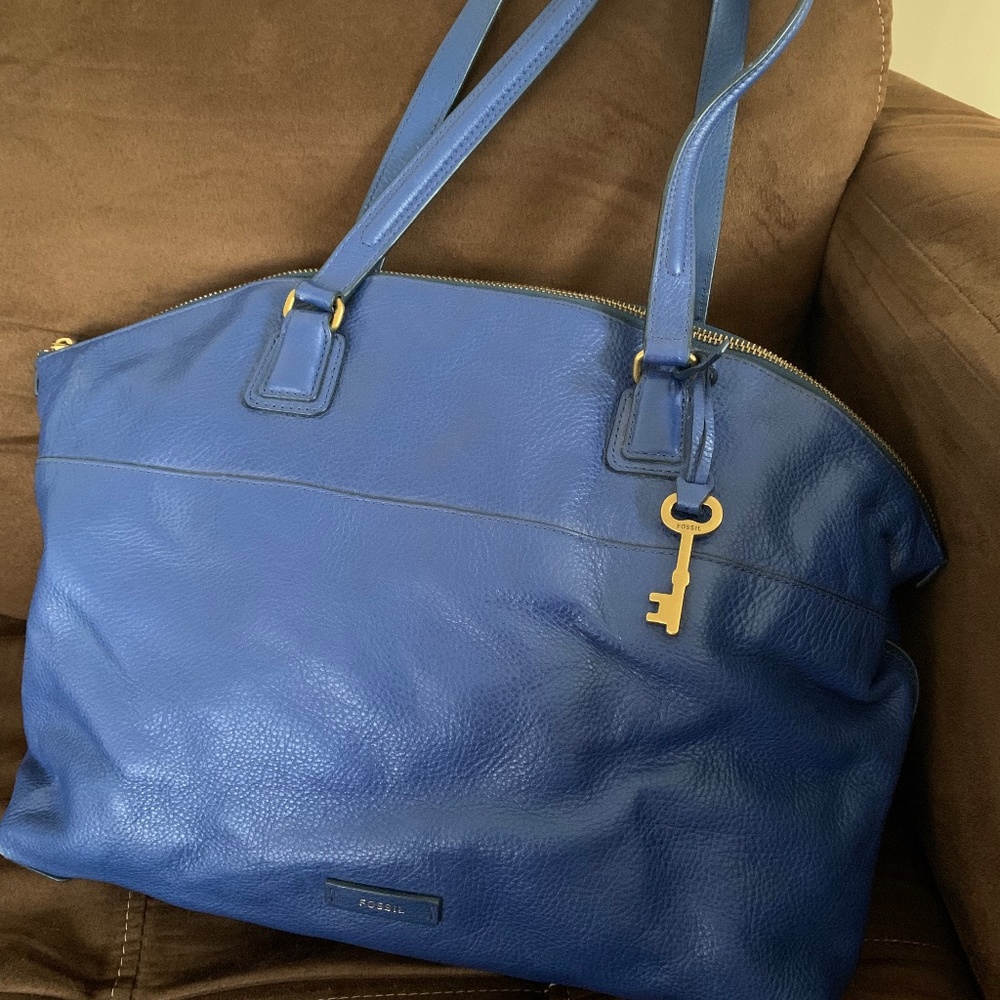 Fossil handbag